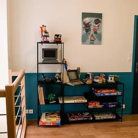 Nostalgie 90- Emplacement Ideal- Parking Gratuit Apartment *