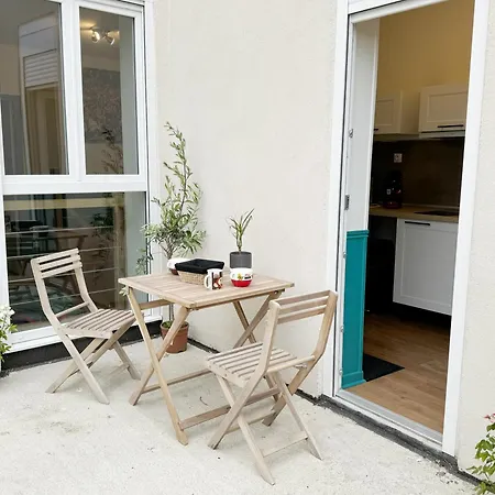 Nostalgie 90- Emplacement Ideal- Parking Gratuit *